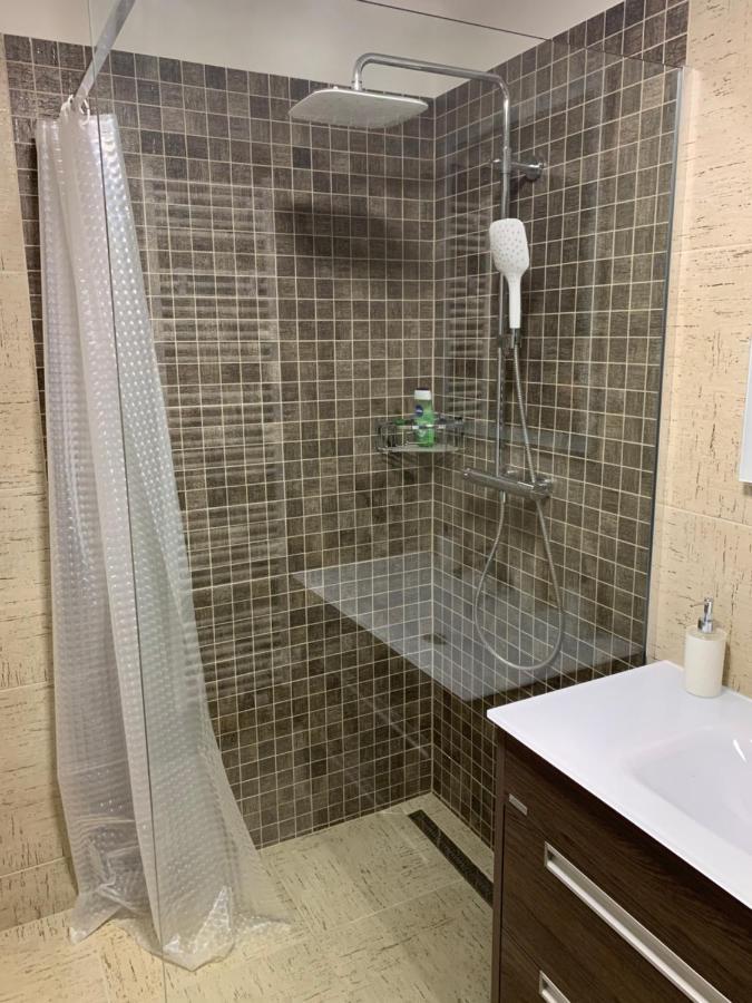 Apartman Na Plachte Hradec Králové Kültér fotó