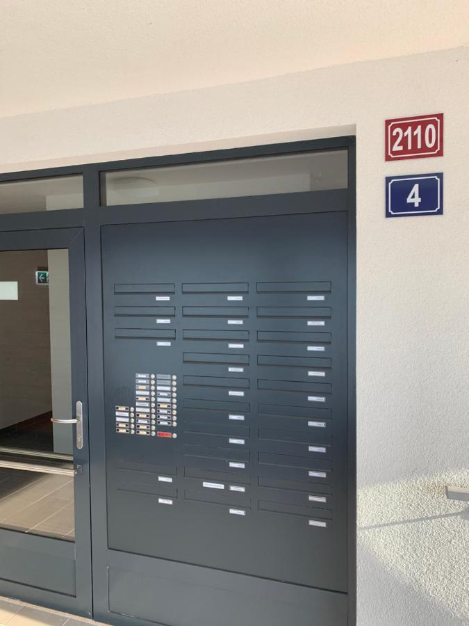 Apartman Na Plachte Hradec Králové Kültér fotó