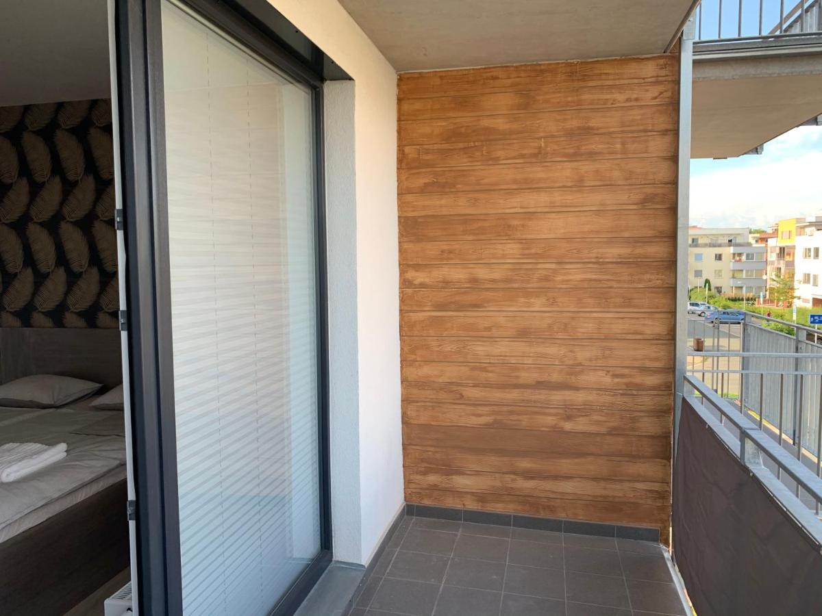 Apartman Na Plachte Hradec Králové Kültér fotó