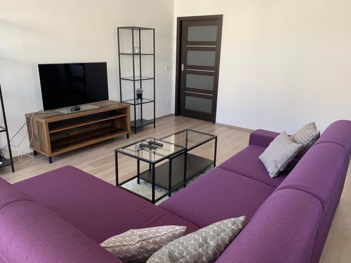 Apartman Na Plachte Hradec Králové Kültér fotó